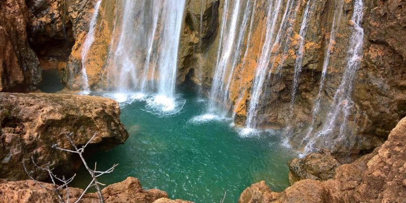 natural-pool-at-the-feet